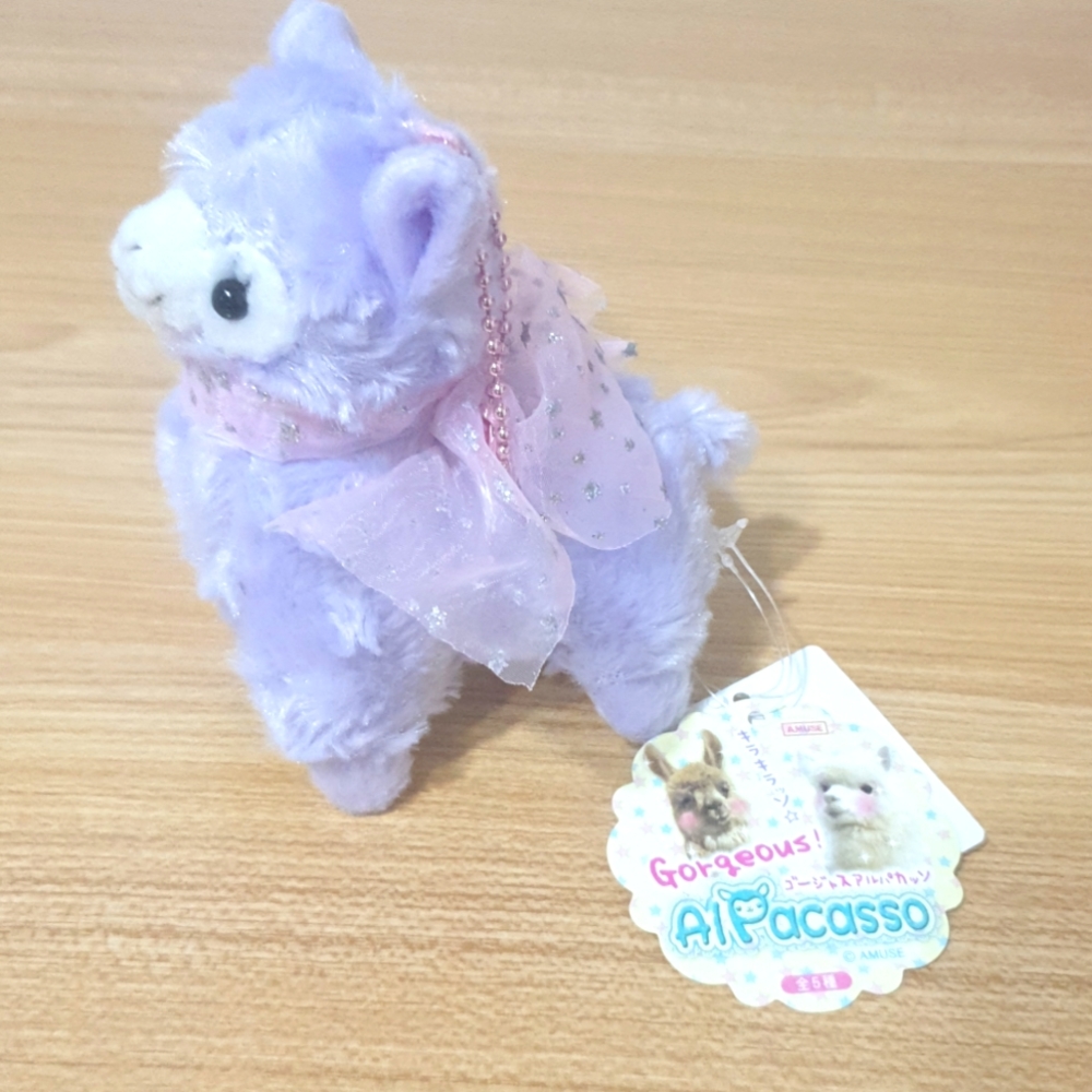 Alpacasso charm